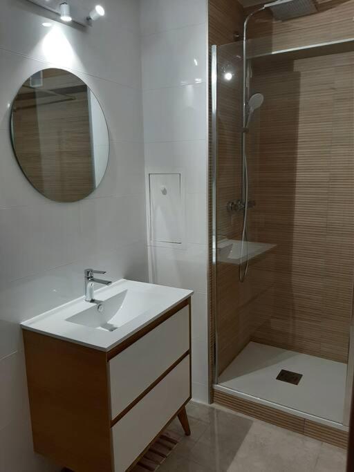 Location Vue Mer Du Samedi Au Samedi, Clim, Parking, Piscine, Plage Collioure Zewnętrze zdjęcie