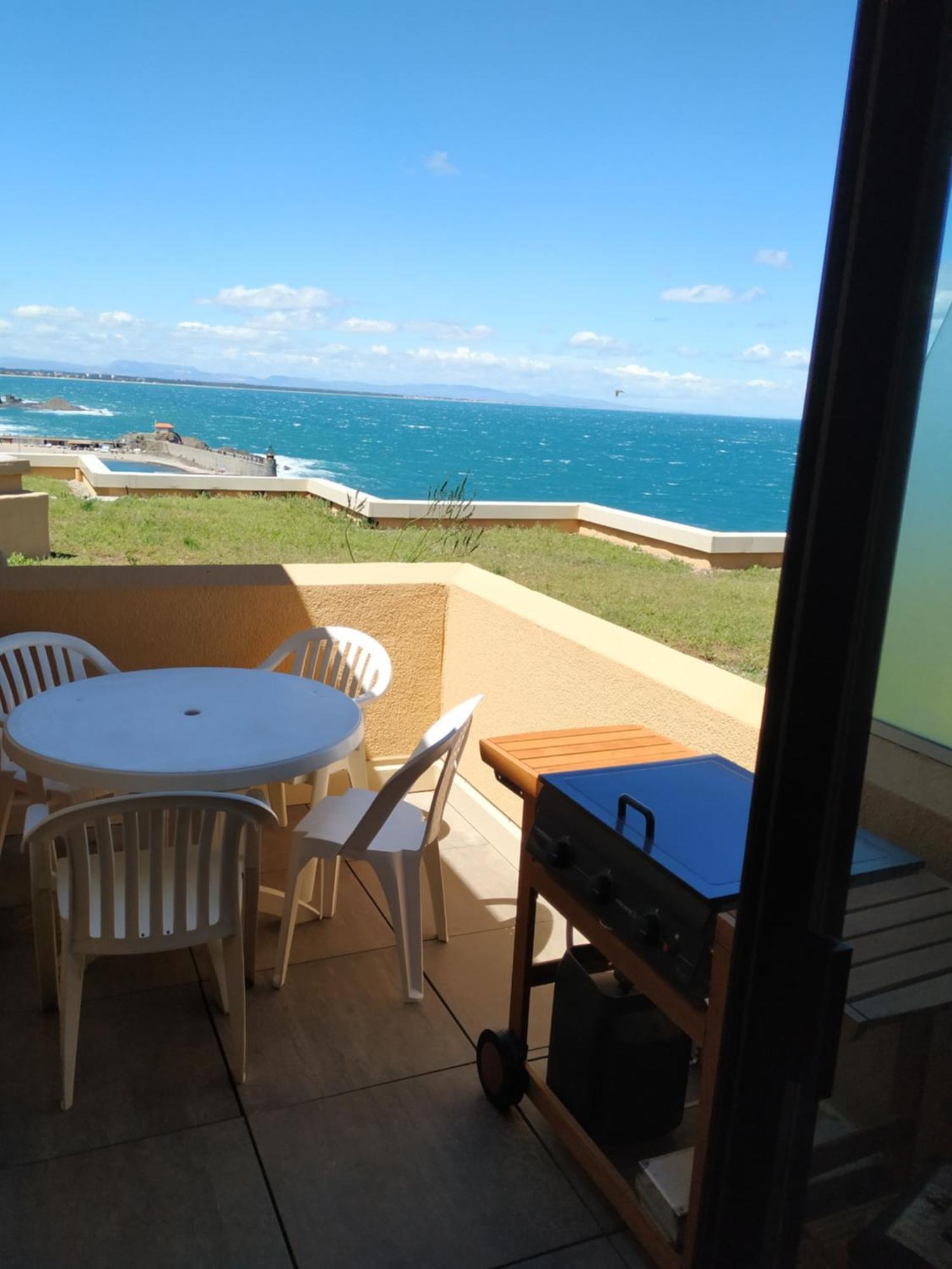 Location Vue Mer Du Samedi Au Samedi, Clim, Parking, Piscine, Plage Collioure Zewnętrze zdjęcie